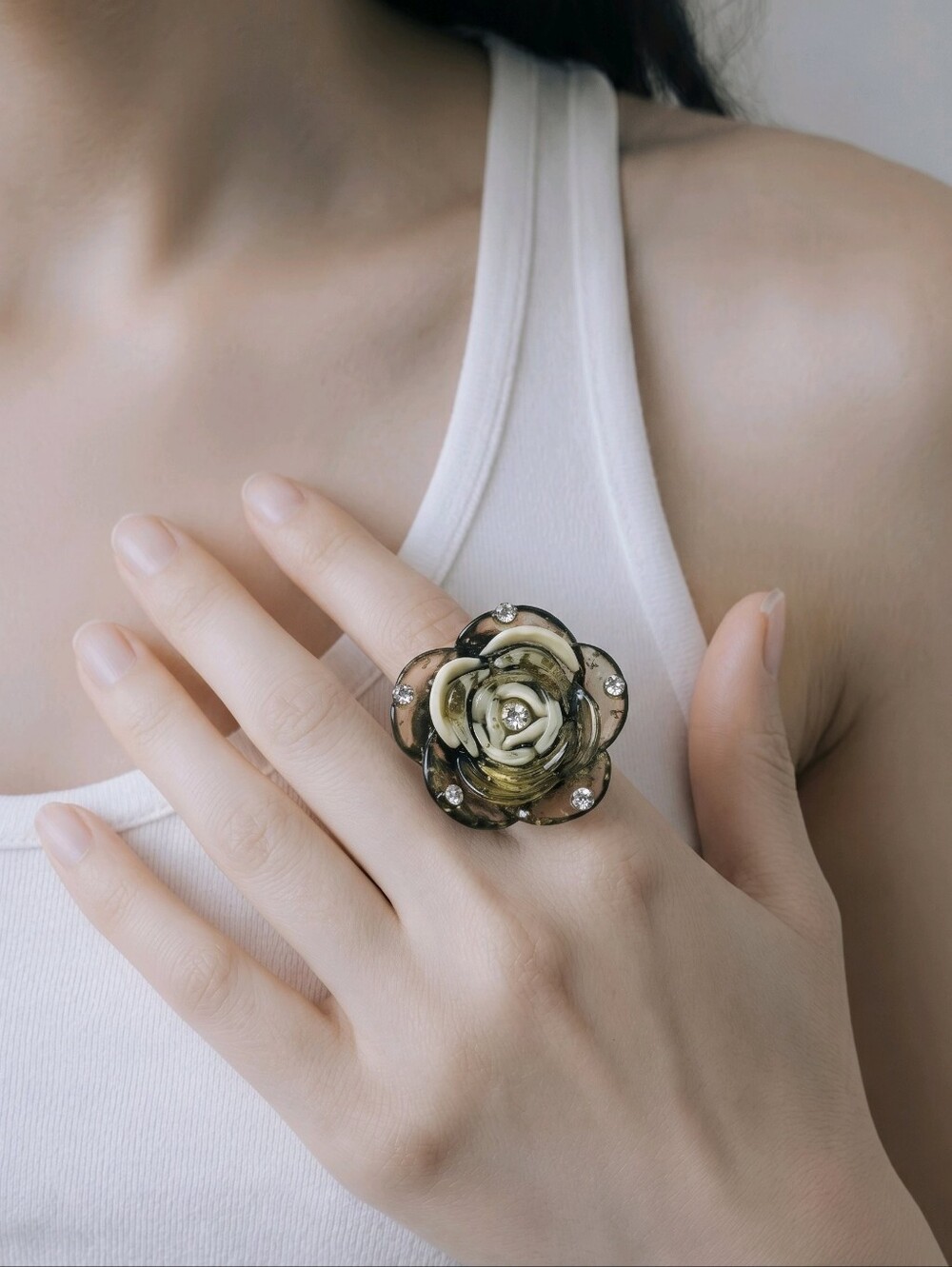 Vintage Style Flower Statement Ring Rhinestone Resin Cocktail Ring Multiple Size